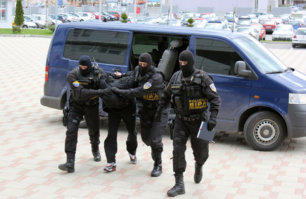 У цистерни више од пола тоне сканка